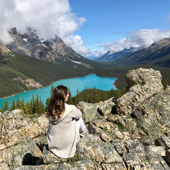 Meet your Posher, Julie - Picture 2 of 10